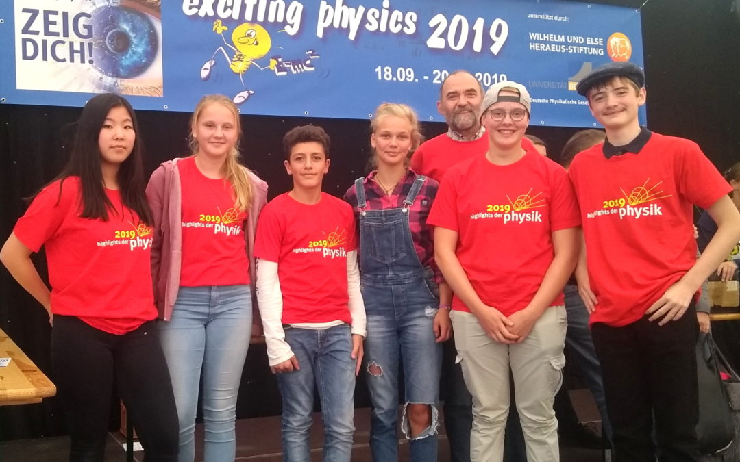 „exciting physics“ – spannende Wettbewerbe zu Lande, zu Wasser und in der Luft